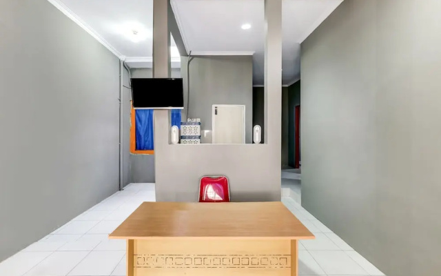 OYO Life 91239 Kost Rosandy House Yogyakarta