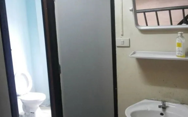 Samsen 6 Guesthouse