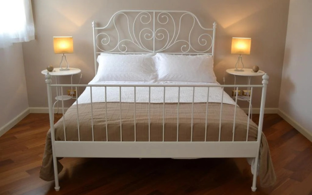 Etnea Luxury Home