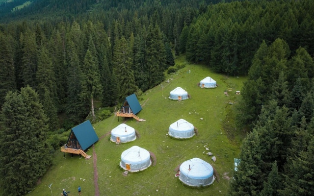 Zhyluu Suu Resort