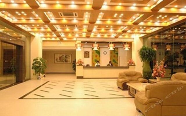 Xinken Hostel интерьер отеля