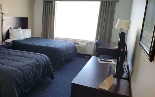 FairBridge Inn & Suites Canadian