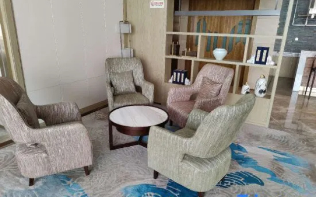 Longkou•Yu Hotel（Longhu Paradise Walk, Poly Plaza）