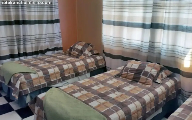 Hotel Rancho Infinito