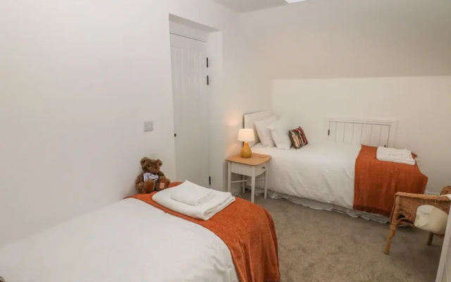 Holly Cottage