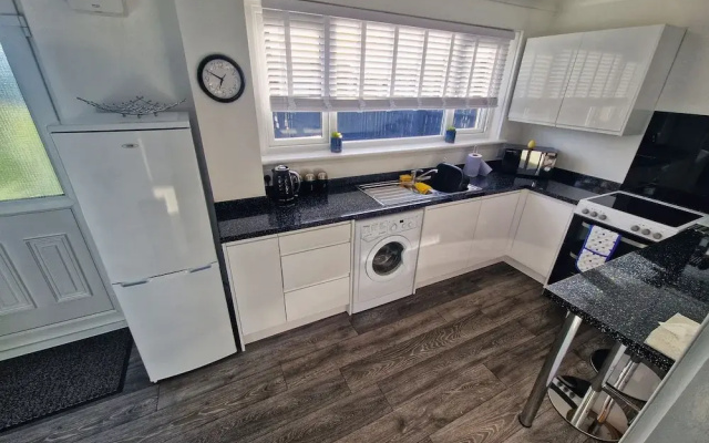 Cozy Shotts House With 2 Bedrooms
