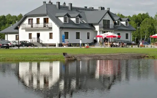 Dwór Nad Bugiem