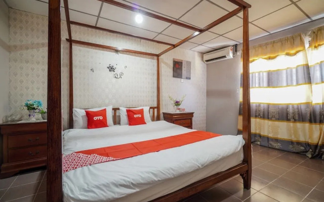 OYO 90929 DJ Hotel