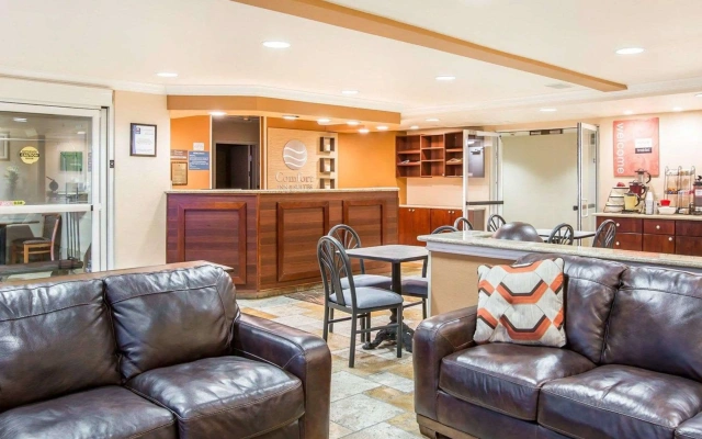 Comfort Inn & Suites Salinas City Center Area