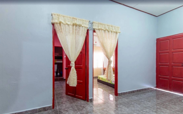 ZEN Home Nabil Nabila Homestay