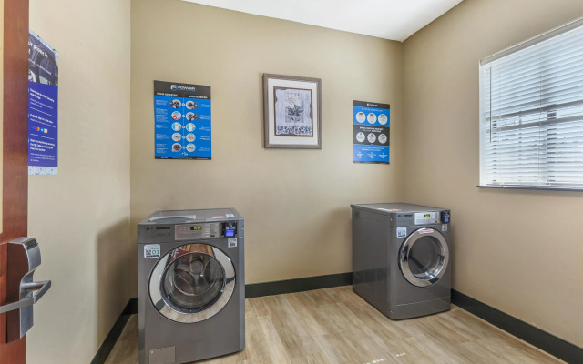 Best Western Mineola Inn