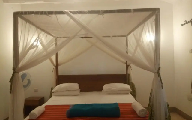 Honey Badger Lodge