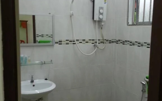 Riverside Homestay