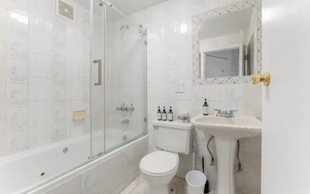 Bay Ridge ApartHotel