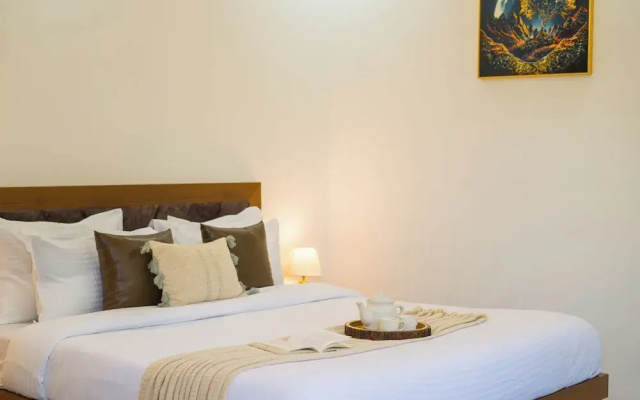 ELIVAAS 5 BHK With Pvt Pool - Zenora