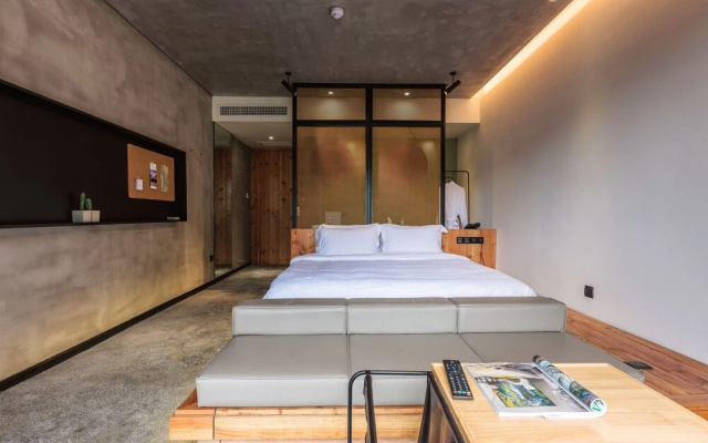 Zhangjiajie SIXX Hotel