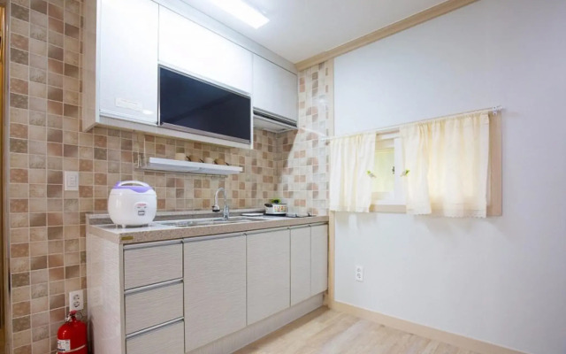 Yeosu Stay Pension(여수 Stay펜션)
