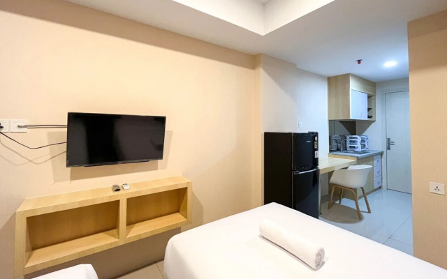 Minimalist Studio At De Prima Apartment Medan