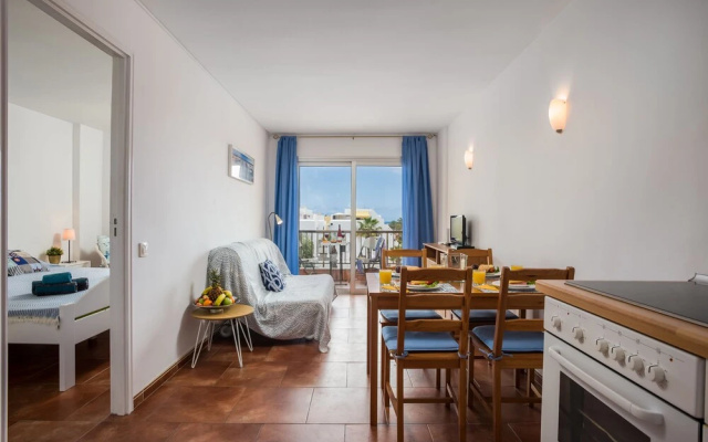 310 Apartment with Great Location in Las Americas