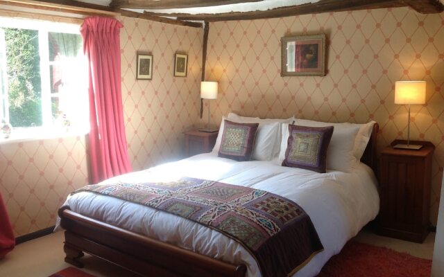 Crown House Bed & Breakfast