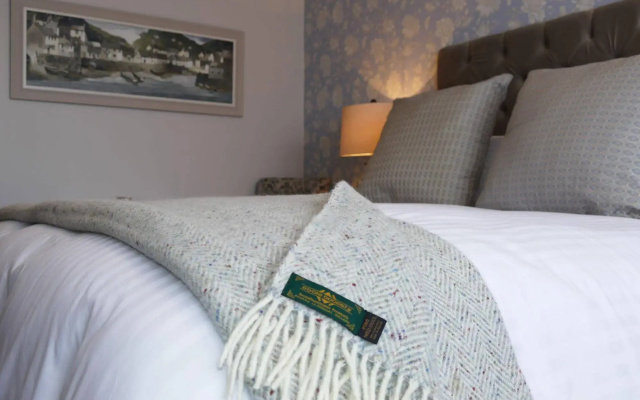 Nesbitt Arms Hotel