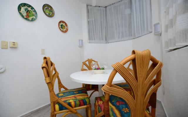 Dolphin Cove Inn