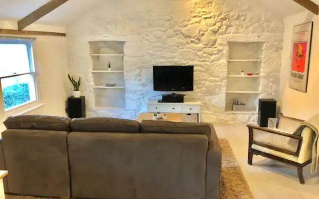 Immaculate 2-bed Loft, St Ives 2 min From Beach