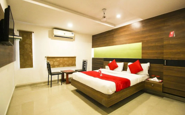 OYO 6752 Hotel Apollo