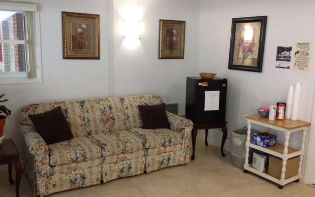 Travelowe's Motel