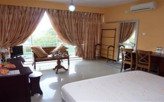 Sky View Hotel комната для гостей