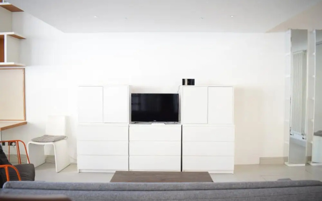 Spacious 1 Bedroom Apartment Near Clapham Junction
