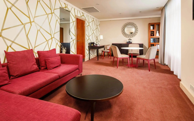 Holland House Hotel Cardiff By Sunday