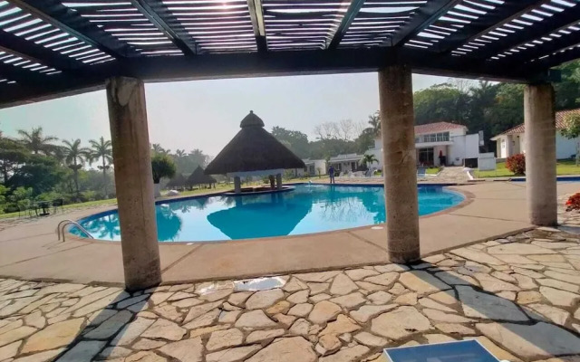 Yaxja Hotel Tamasopo