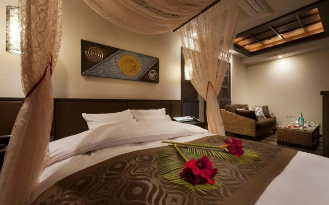 Hotel MYTH