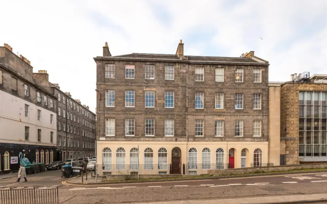 George Square Apartment - Heart of Old Town/University