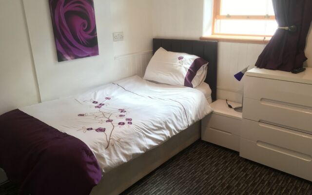 Folly Hotel