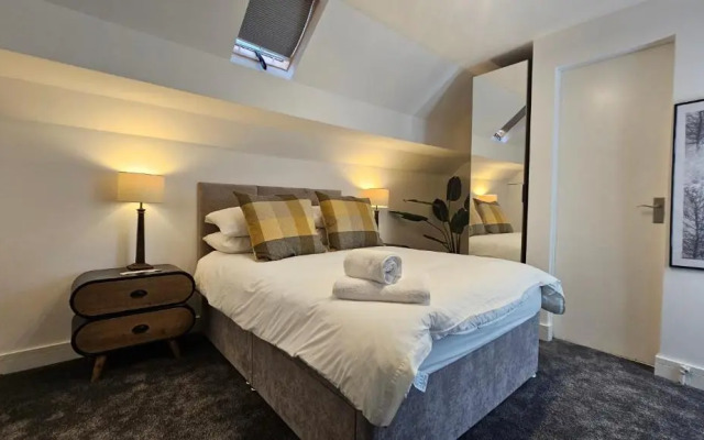 Abbey Hotel (Adults Only)