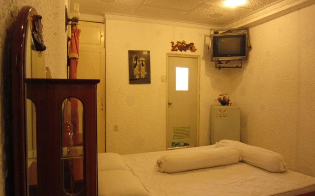 Hong Giao Hotel