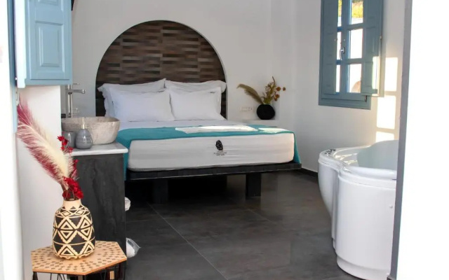 BlackStone Luxury Suites
