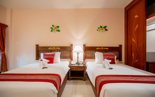 Phuket Leelavadee Hua Ting Resort