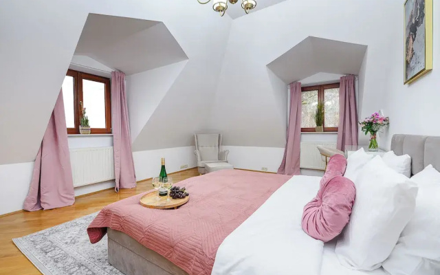 Lumina amazing house in Warsaw