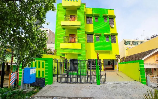 OYO 91283 Sg Premium Guest House
