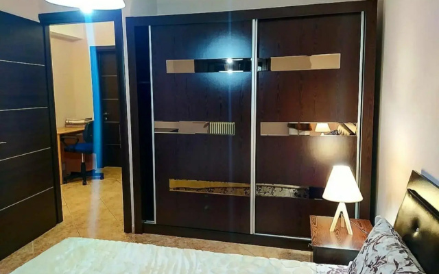 Luxurious private appartment with garden and view!