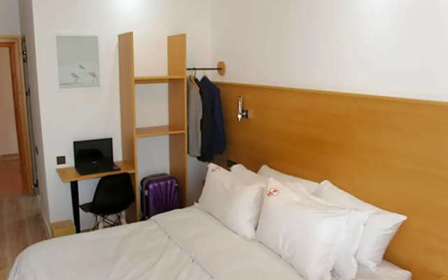 Hotel WOW