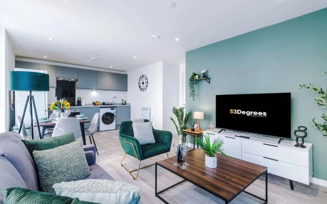 Stunning 2-bed Flat Amazing Location Sleeps 4