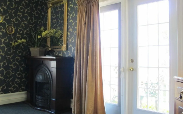 The Maple Inn B&B