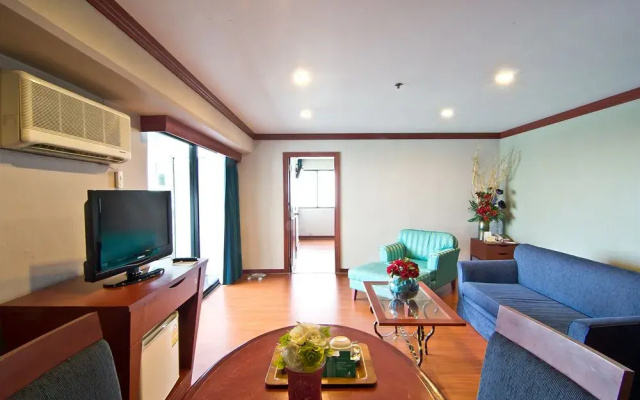 Baiyoke Suite Hostel