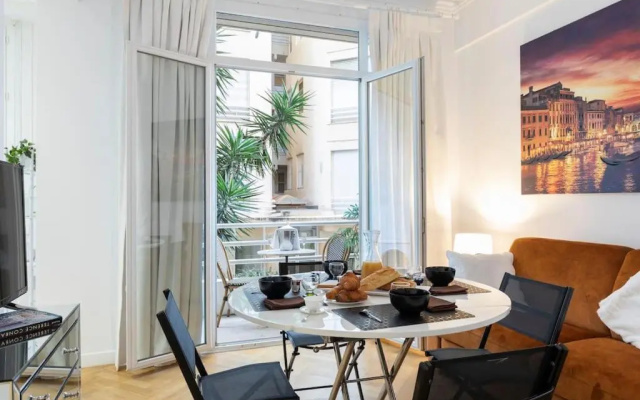 Promenade, 2pièces chic et clim avec terrasse