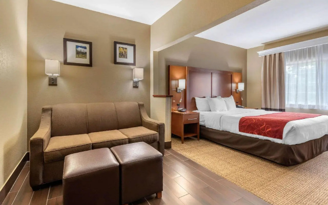 Comfort Suites