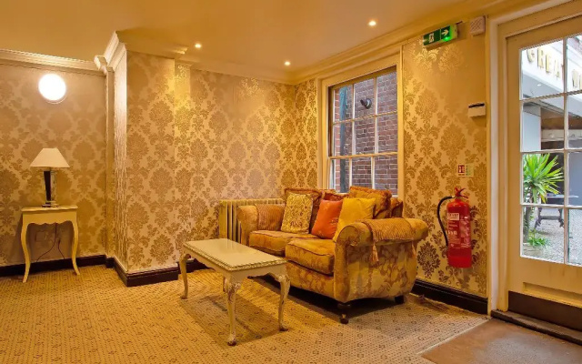 Great White Horse Hotel